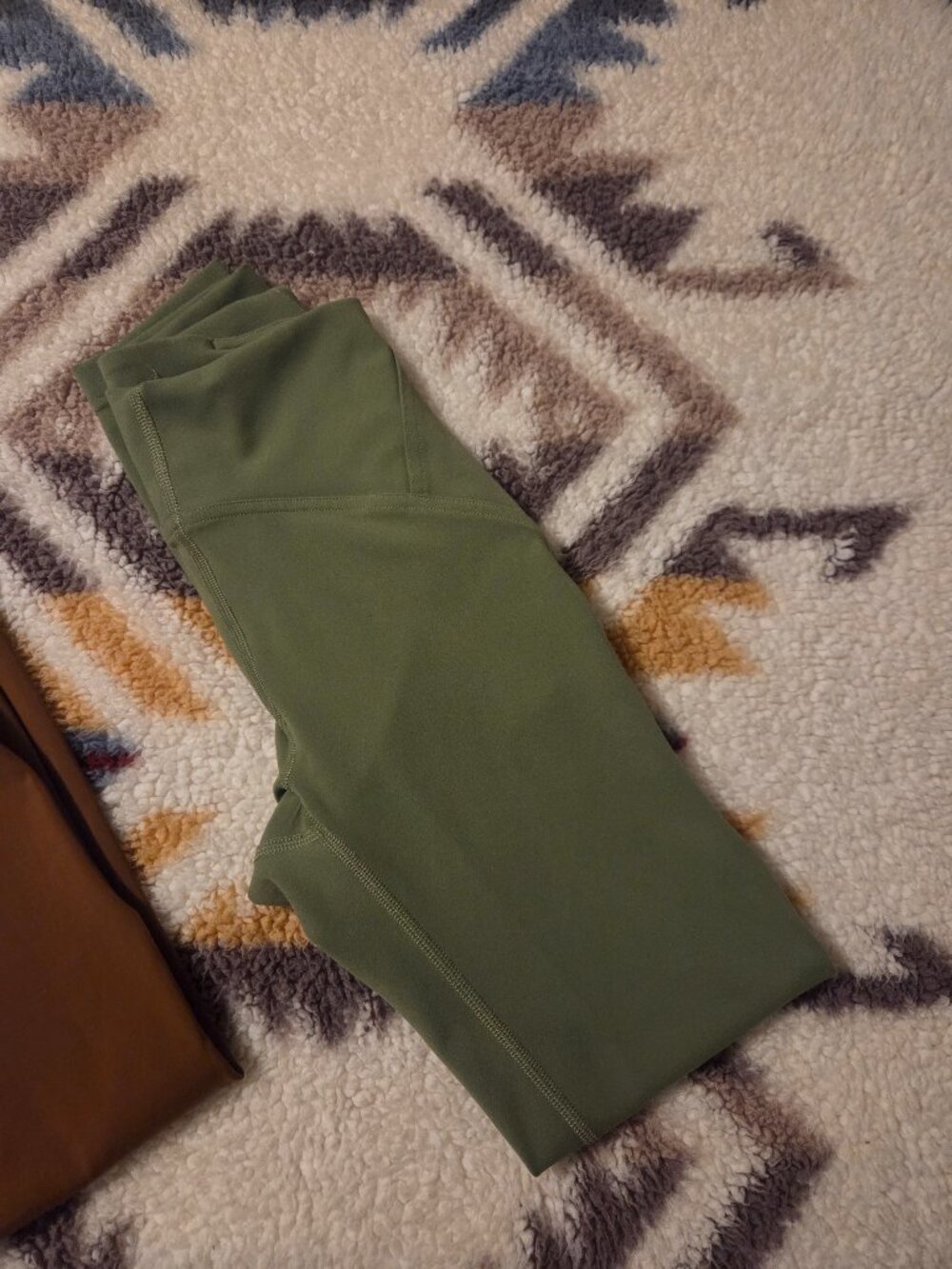 Lululemon Instill High Rise Tight 25"